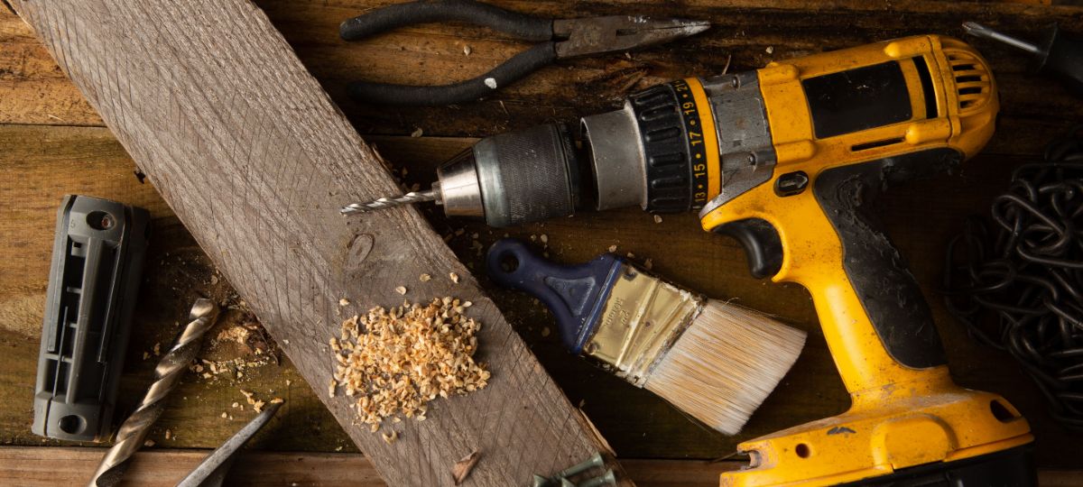 Használt szerszámok és anyagok