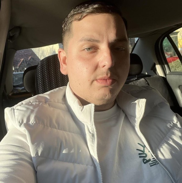 Otthon Restaurátor Team