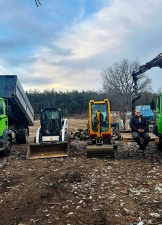 Sári Földmunka és Fuvarozás