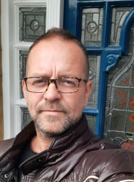 Szilárd Barta e.v. Házgazda