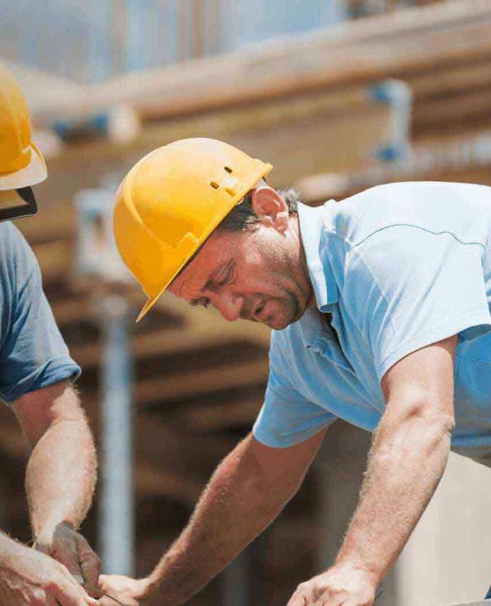 Szerkesztő - Tóth Roland tetőfedő